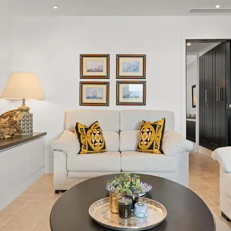 Frontline Mediterranean Escape Apartment Marbella