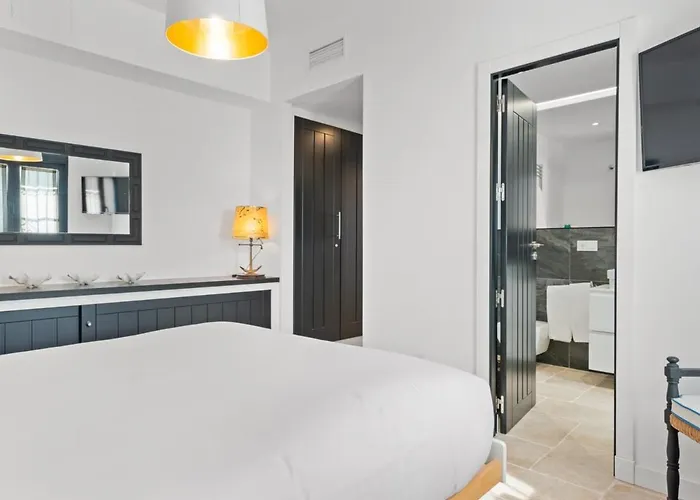 Frontline Mediterranean Escape * Marbella