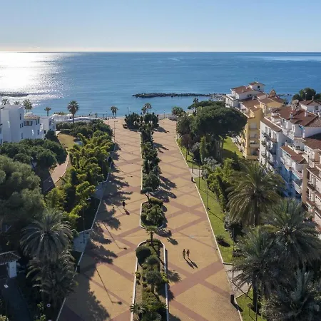 Frontline Mediterranean Escape Appartement