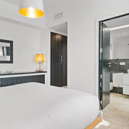 Frontline Mediterranean Escape * Marbella